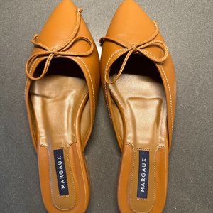 Margaux The Ballet Mule